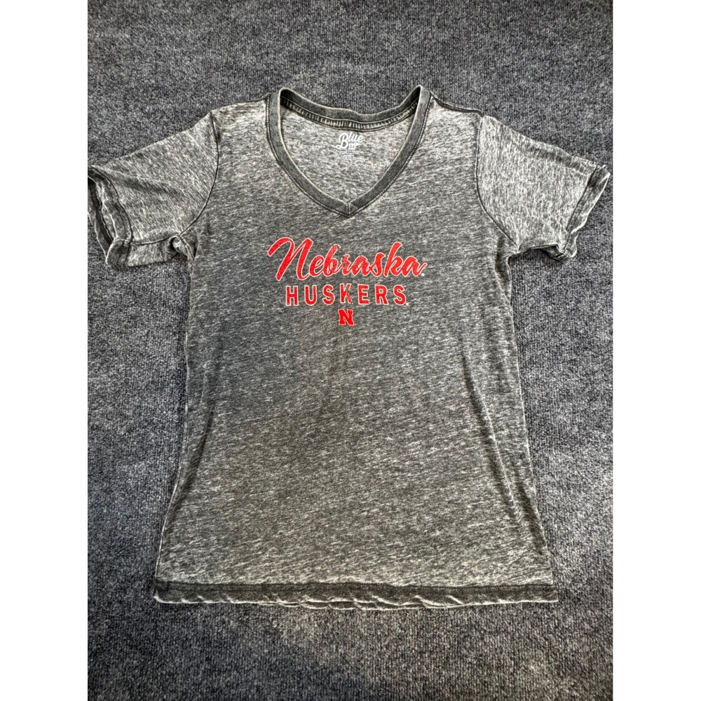 Blue 84 Nebraska Huskers V-Neck T-Shirt Gray Burnout Wash Womens Large NCAA